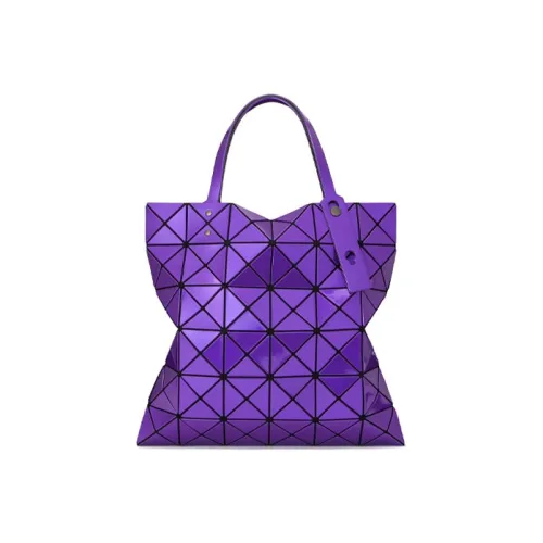 ISSEY MIYAKE Handbags