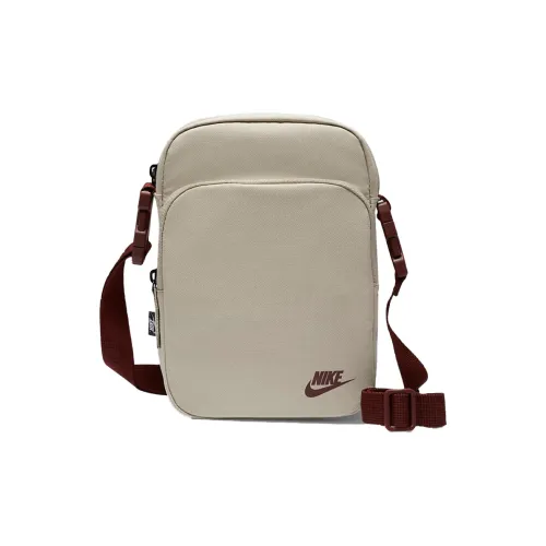 Nike Heritage Crossbody Bags