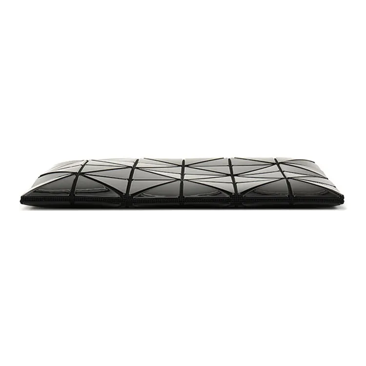 ISSEY MIYAKE Clutches-3