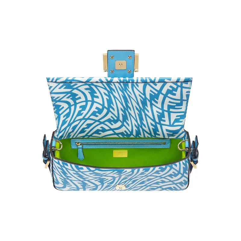 FENDI Baguette Shoulder Bags-3