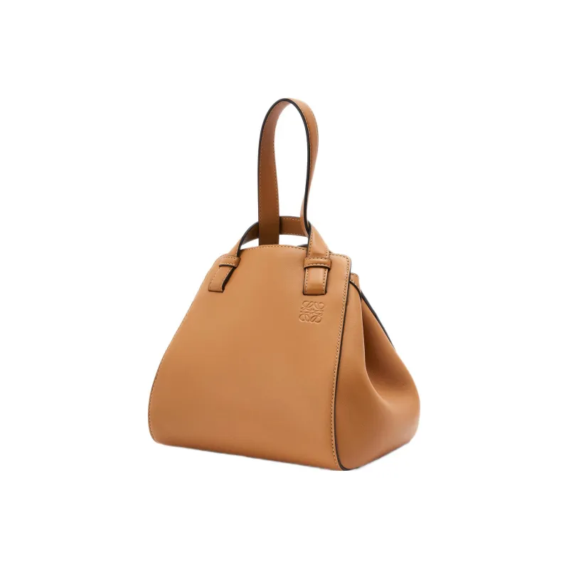 LOEWE Hammock Nugget Bag In Nappa Calfskin Warm Desert-2