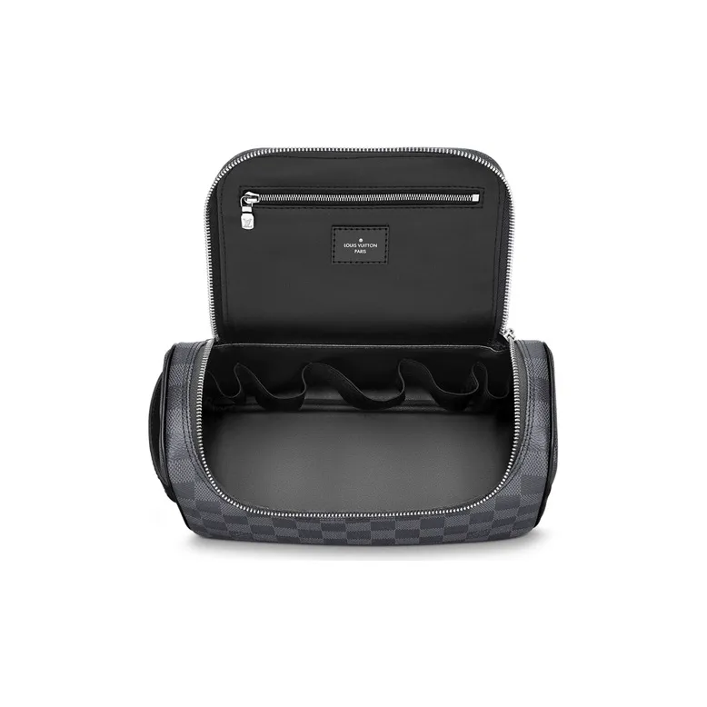 LOUIS VUITTON Toiletry Pouch-3