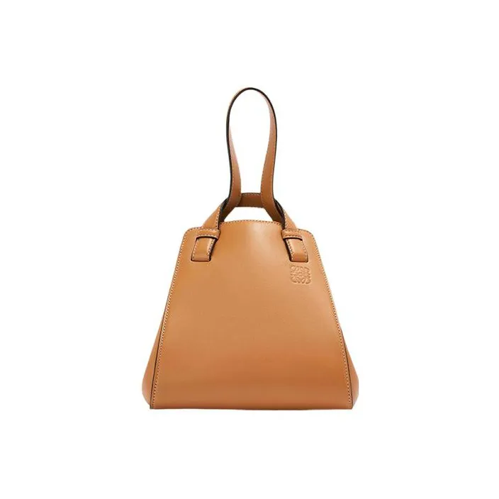 LOEWE Hammock Nugget Bag In Nappa Calfskin Warm Desert-1