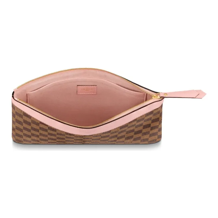 LOUIS VUITTON Clutches-3