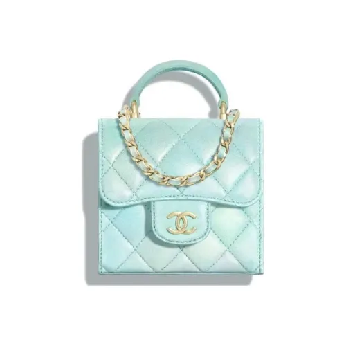 CHANEL Clutches