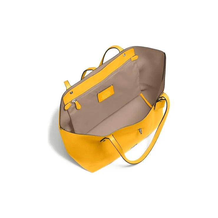 COACH Market Tote Handbags-1