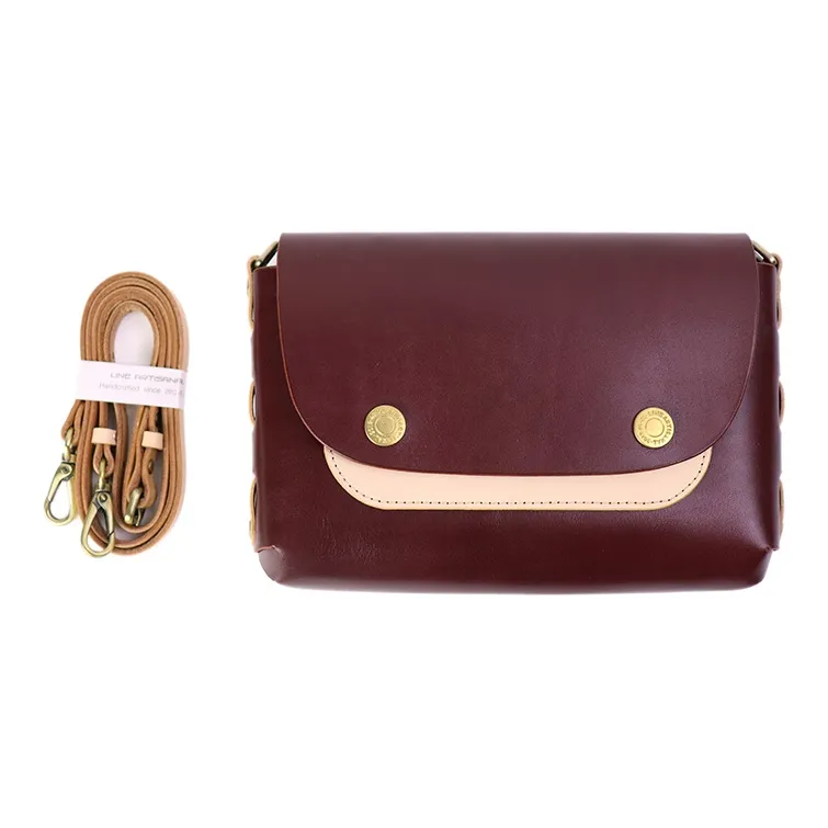 LINE ARTISANAL Crossbody Bags-12