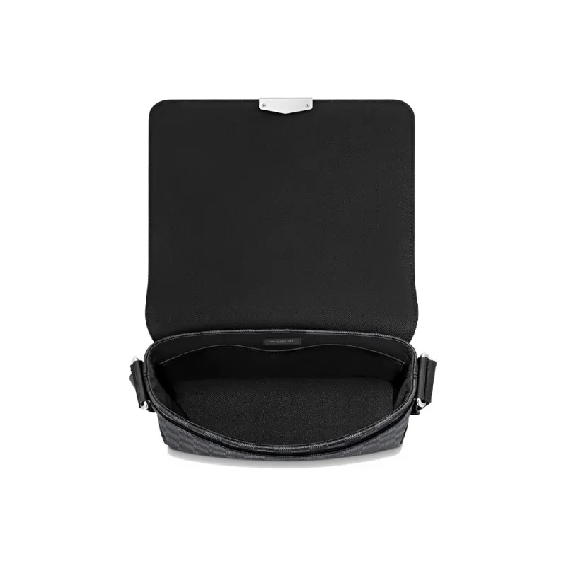 LOUIS VUITTON District Pm Messenger Bag Damier Graphite Black-3