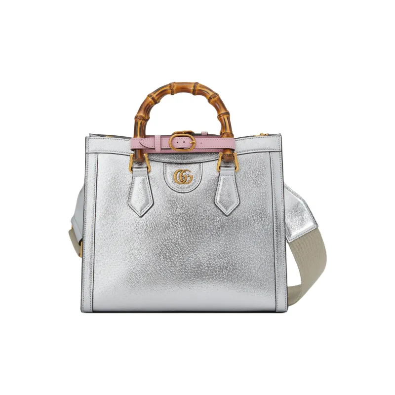 GUCCI Diana Handbags-2
