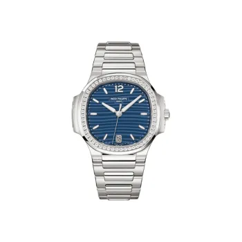 PATEK PHILIPPE 2021 Unworn Nautilus 35.2mm