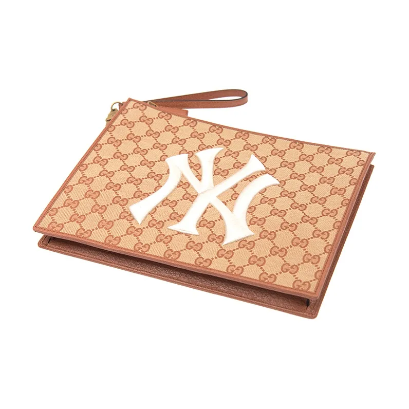 GUCCI NY Yankees New York Yankees Collaboration Canvas With Leather Clutch Regular Unisex Coffee-3