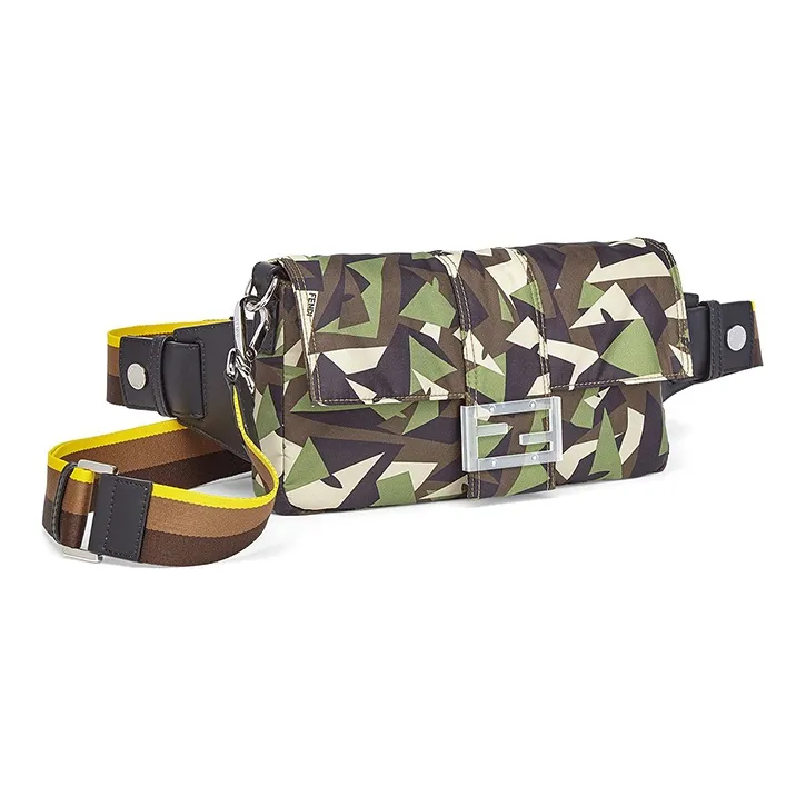 FENDI Baguette Crossbody Bags-1