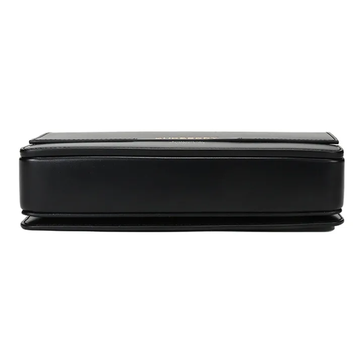 Burberry Horseferry Clutches-3