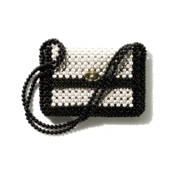 CHANEL Shoulder Bags