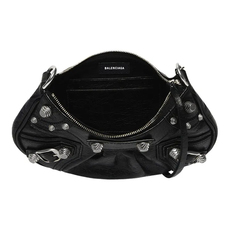 Alessandra Ambrosio is possibly gym-bound with her Celine C Bag