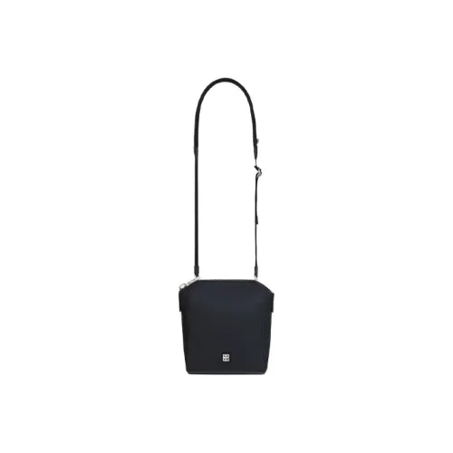 GIVENCHY Antigona Grained Leather Messenger Bag Shoulder Bag Crossbody Bag Men's Black