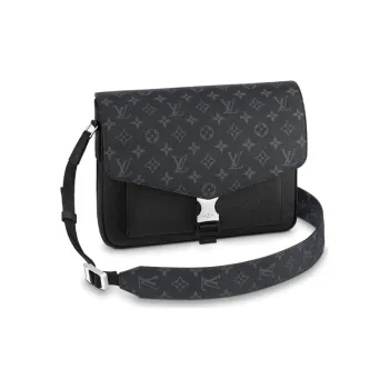 LOUIS VUITTON Messengerama Black