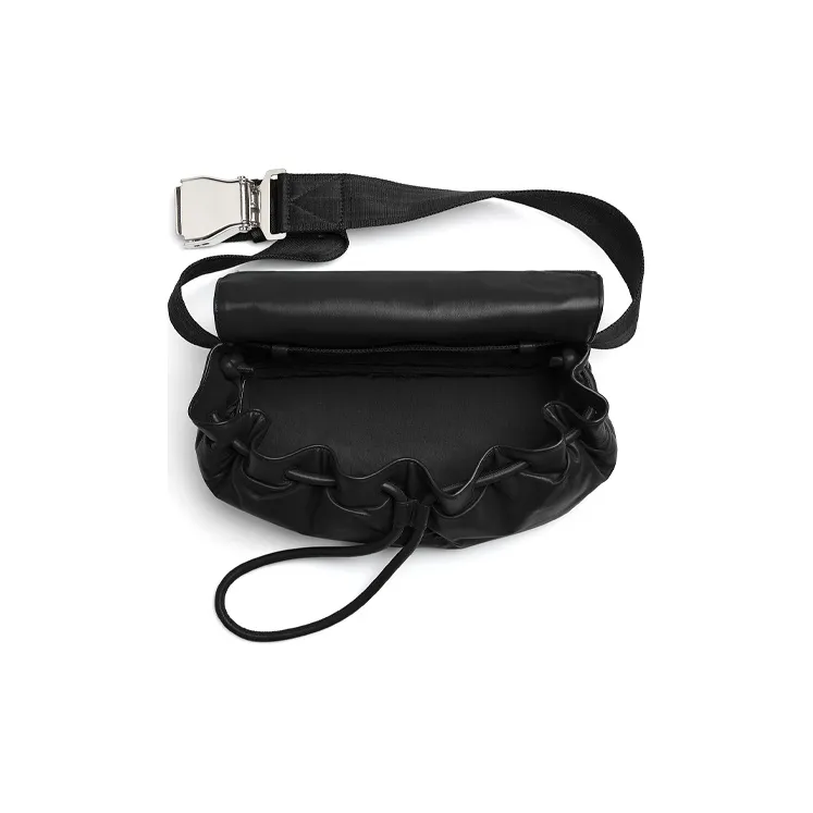 Bottega Veneta Leather Zip Closure Fanny Pack Men's Black-2