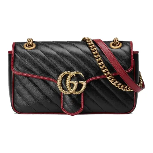 GUCCI GG Marmont Shoulder Bags