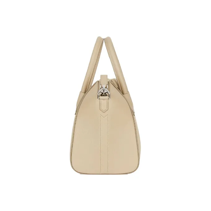 Givenchy Antigona Handbags-1