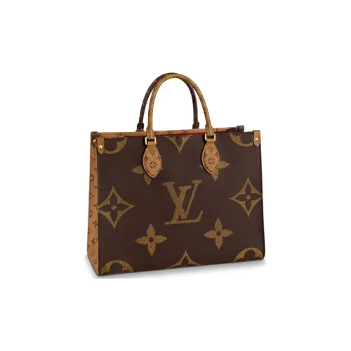 LOUIS VUITTON  OnTheGo MM tote bag