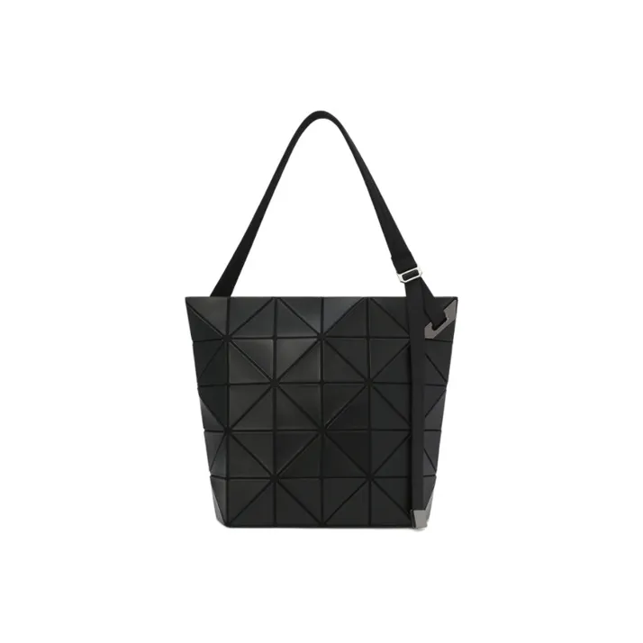 ISSEY MIYAKE Matte Bucket Bags Crossbody Bag Shoulder Bag Women's Black-0