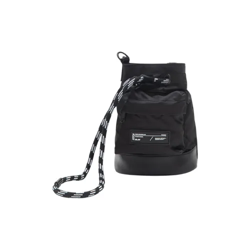 FLOAT Shoulder Bags Black