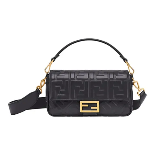 FENDI Shoulder Bags