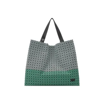 ISSEY MIYAKE Cart Handbags