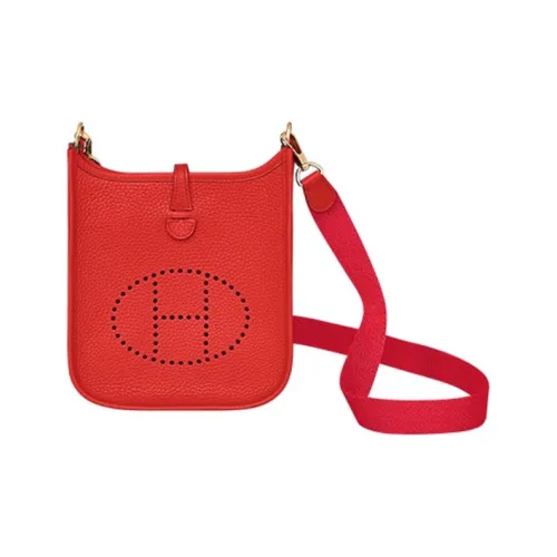 HERMES Evelyne Shoulder Bags