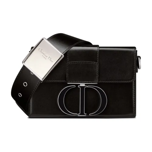 DIOR 30 Montaigne Crossbody Bags