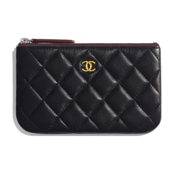 CHANEL Clutches