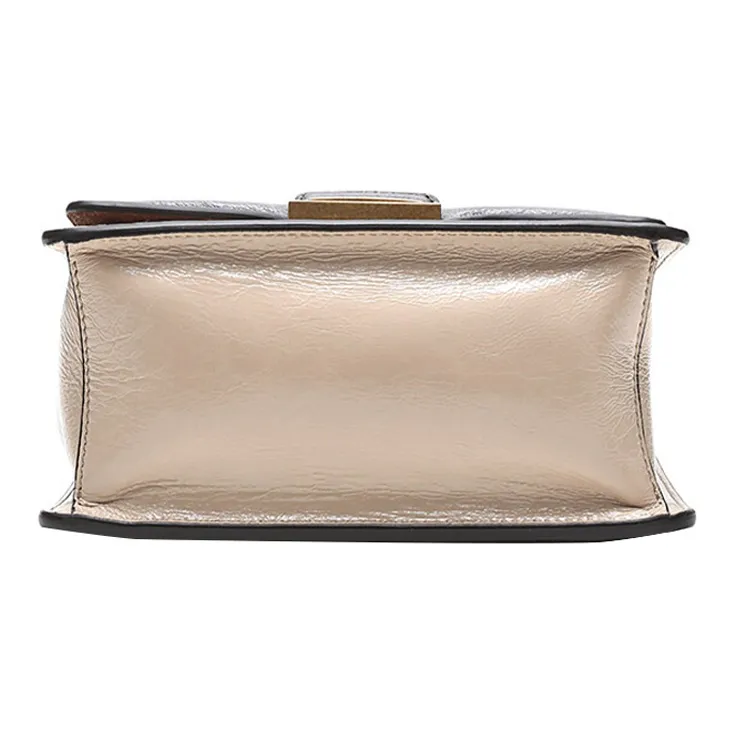 FENDI Kan U Shoulder Bags-4