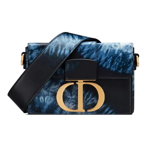 DIOR 30 Montaigne Shoulder Bags