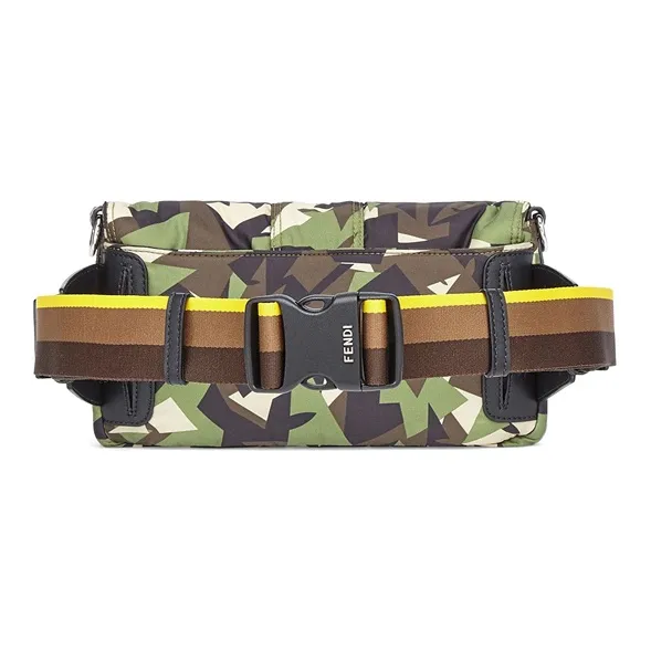 FENDI Baguette Crossbody Bags-3