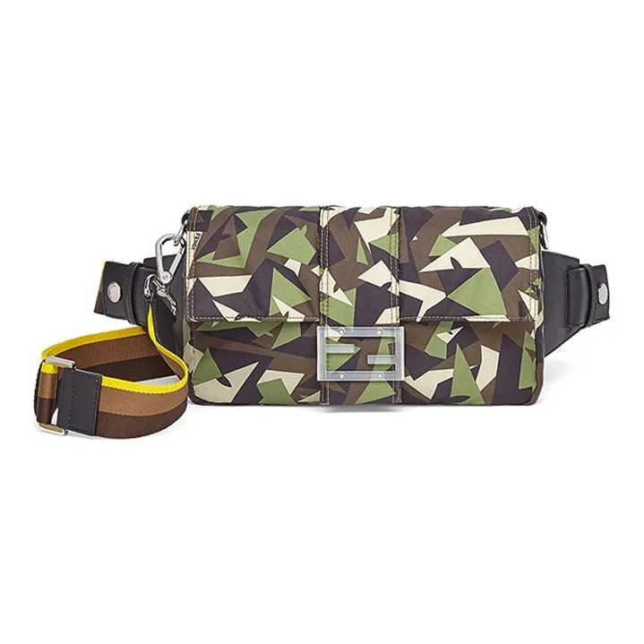 FENDI Baguette Crossbody Bags-0