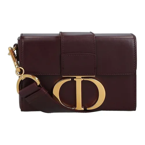 DIOR 30 Montaigne Shoulder Bags