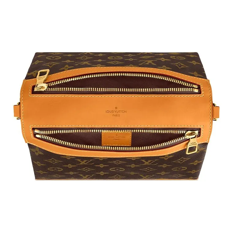 LOUIS VUITTON Saumur Messenger Monogram Legacy Pm Brown-2