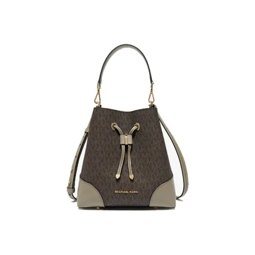 MICHAEL KORS Mercer Gallery Bucket Crossbody Bags