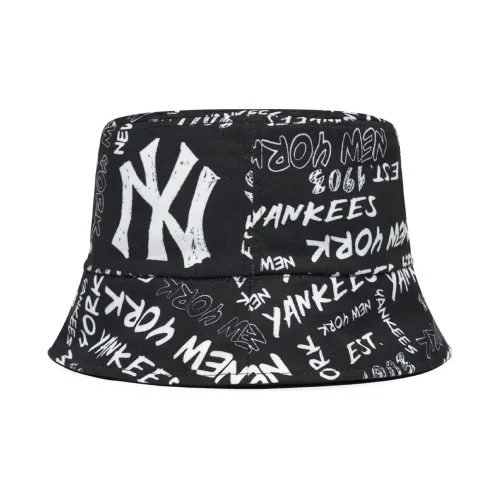 Burberry love print baseball cap