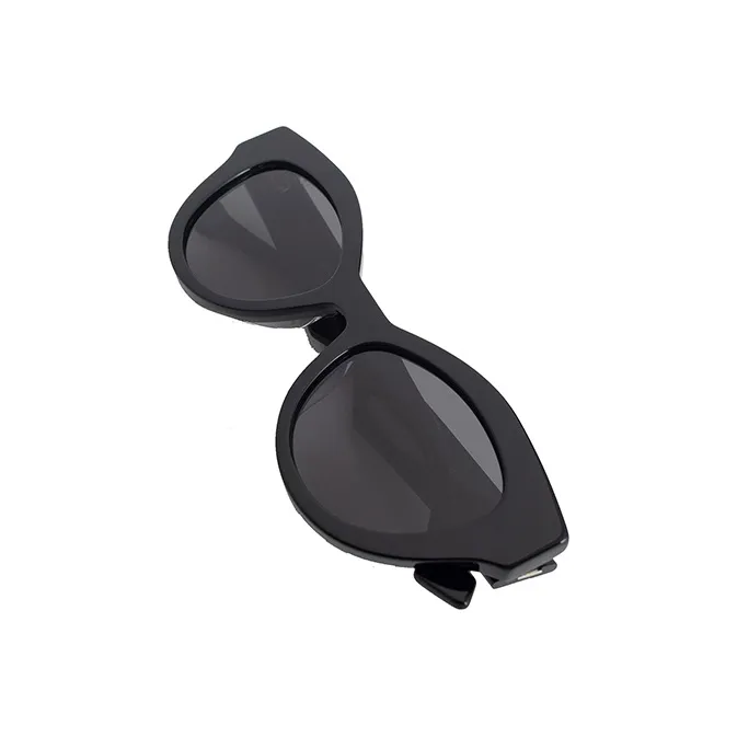 GUCCI Cat Eye Sunglasses-2