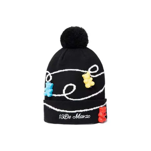 13 DEMARZO Beanies Unisex Black