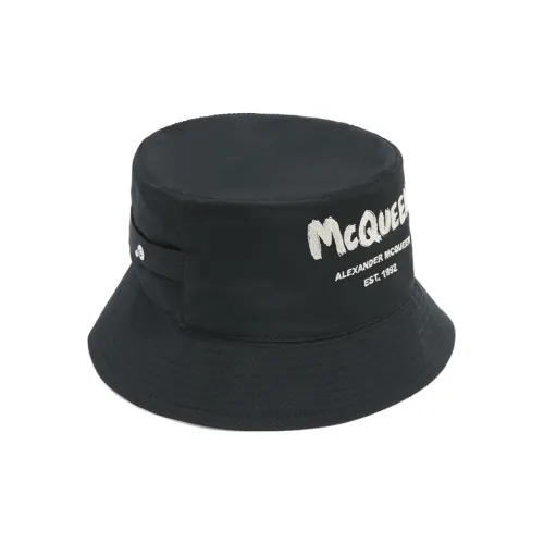 Men's McQueen Graffiti Bucket Hat in Black/ivory