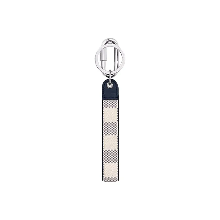 LOUIS VUITTON Metal Keychains Unisex-1