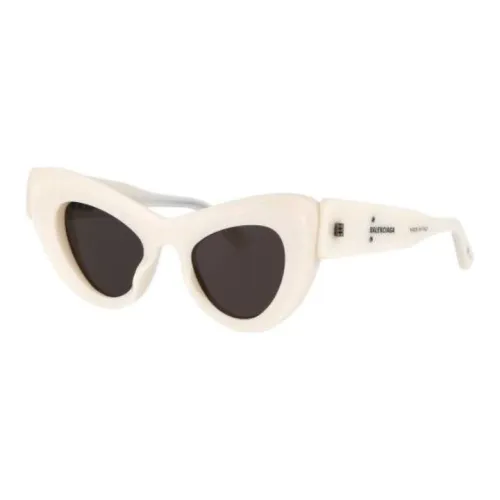 Balenciaga Cat Eye Frame Sunglasses