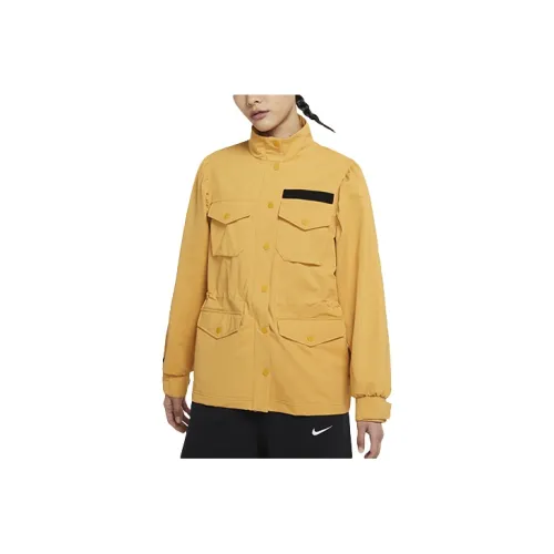 Nike SPORTSWEAR TECH PACK Jackets Women's Yellow