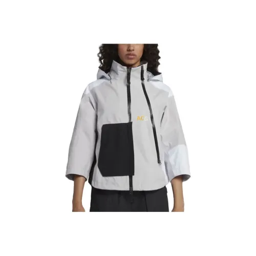 Nike ACG Jackets Women's Pale Field Gray