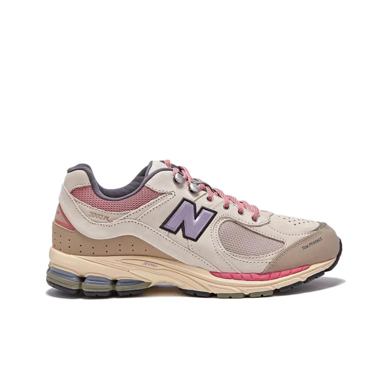 New Balance 2002R Hiking Pack Beige-1
