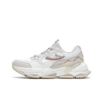 XTEP Mountains And Seas Ceramic Anti-Slip And Wear-Resistant Lightweight Low-Top Casual Shoes Women's White