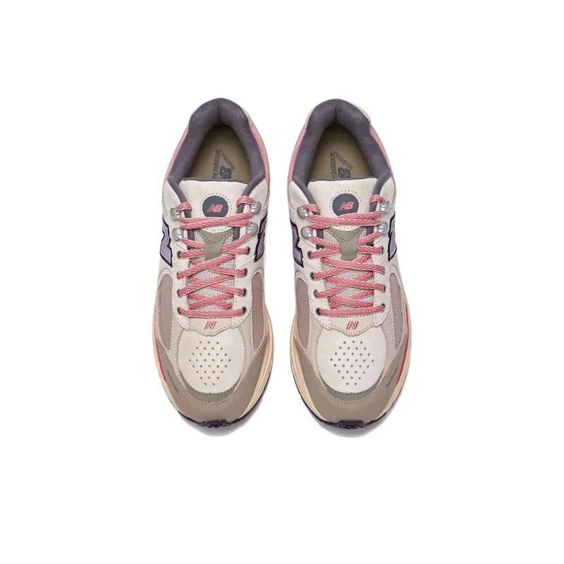 New Balance 2002R Hiking Pack Beige-3